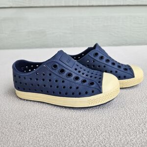 Native Jefferson Toddler SZ C6 Navy Blue Slip-On Water Shoes Unisex